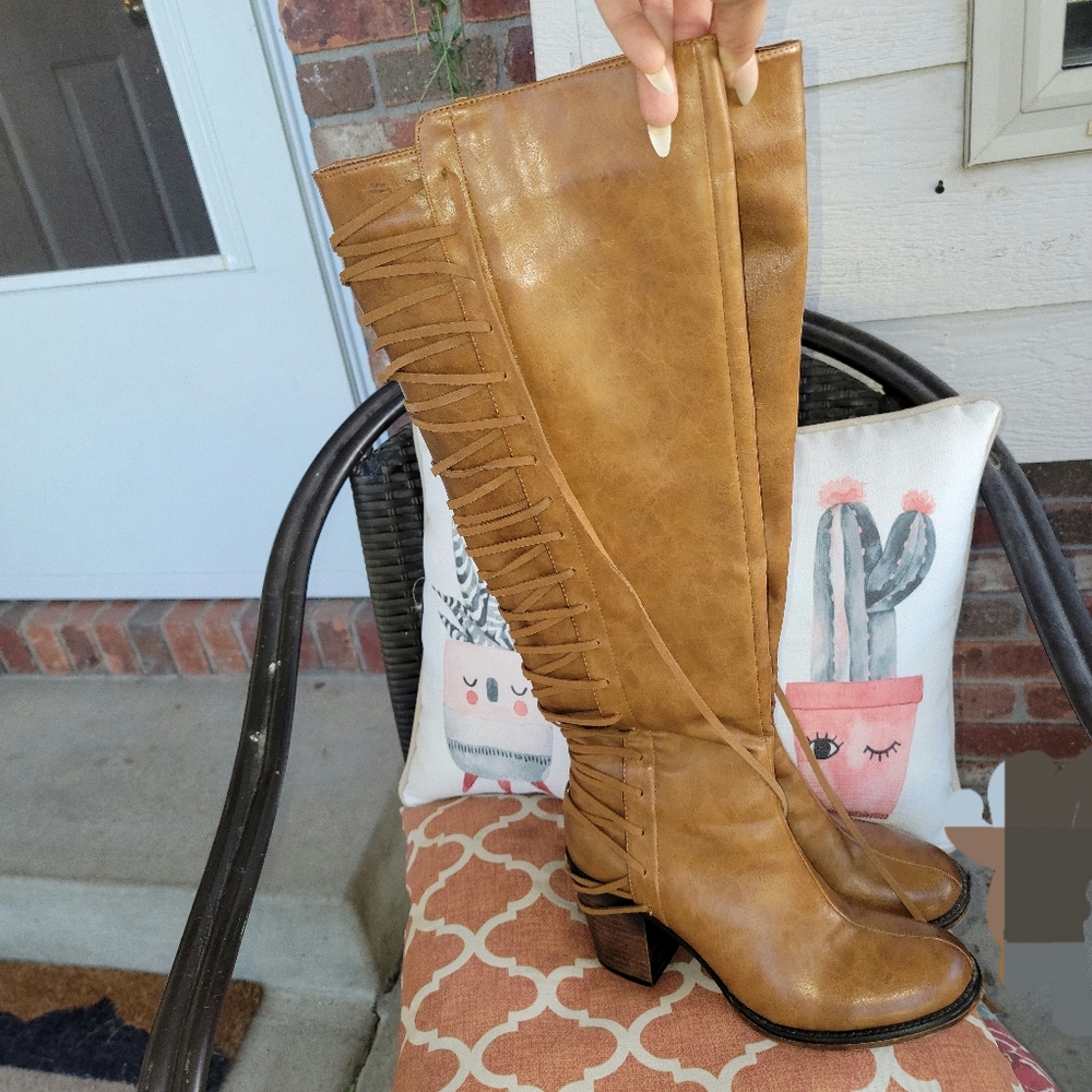 SEXY!! Tall, Lace up boots, over the knee